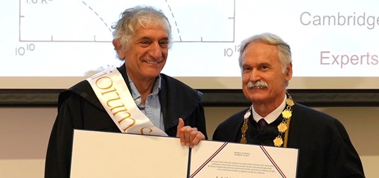 Nobelovcu Johnu Martinisu svečano uručen počasni doktorat Sveučilišta u Splitu